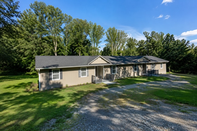 Building Photo - 218 Hickory Forest Rd