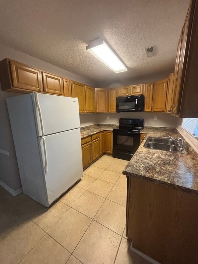 Building Photo - First Months Rent Free.