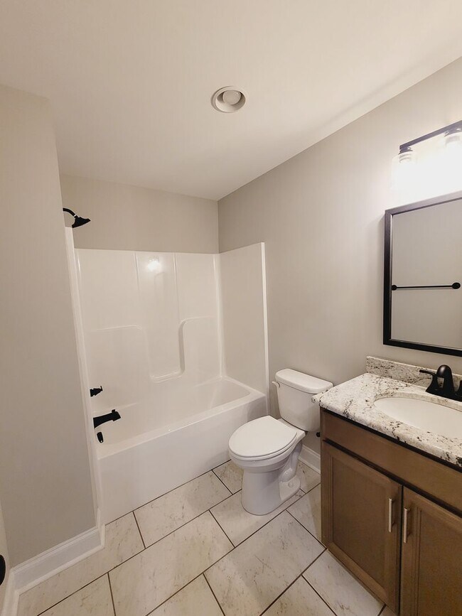 Building Photo - 1217 Lockewood Dr