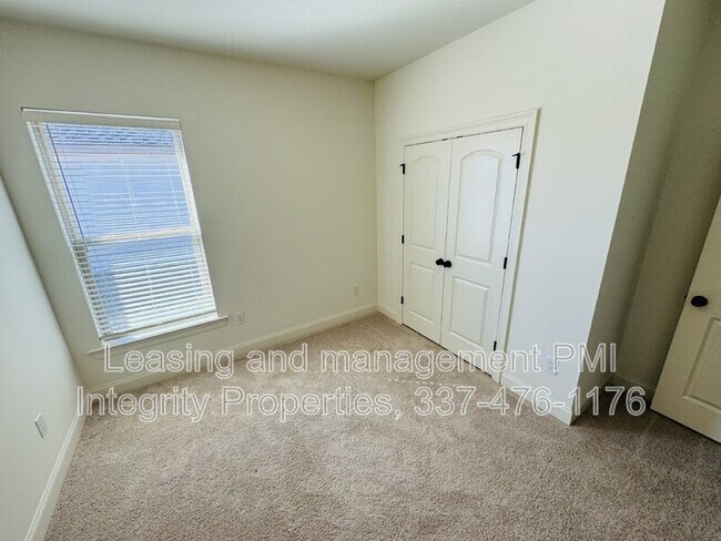 Building Photo - 117 Preston Rose Ln