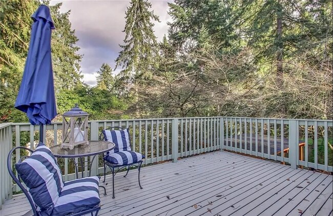 Building Photo - Spacious 5BR Home in Wild Tree – Ideal for Multi-Generational Living!