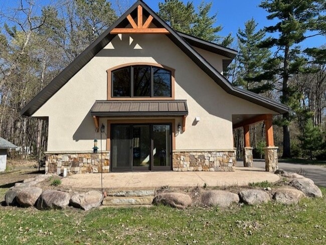 Building Photo - 1 Bedroom plus spacious loft on Gull Lake!...