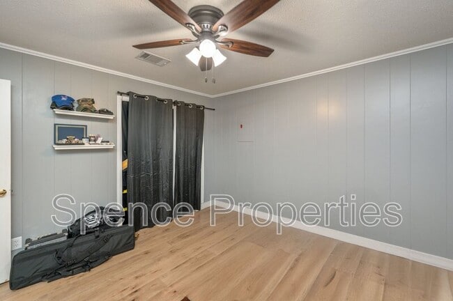Building Photo - 113 Marimba St