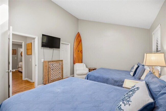 Building Photo - 1000 Sea Island Rd