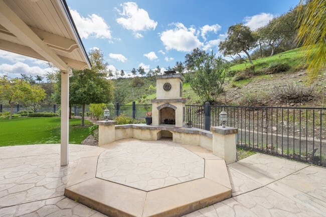 Building Photo - 11920 Mil Pitrero Rd