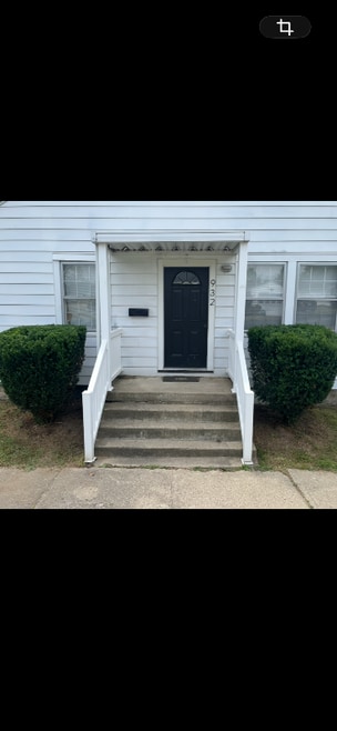 Building Photo - 932 Headley St