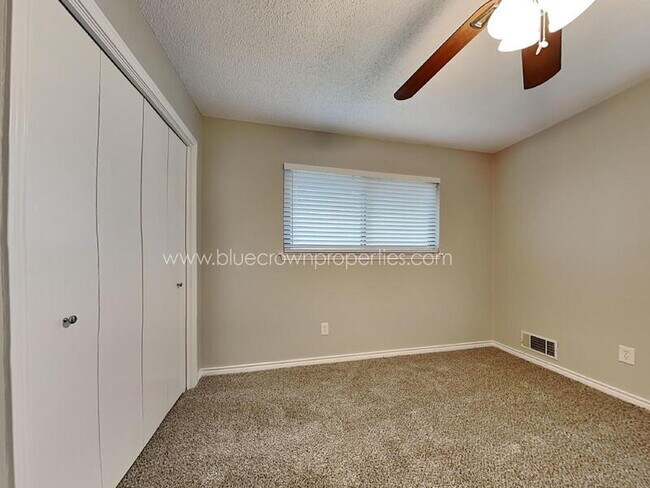 Building Photo - 4915 Chilton Dr