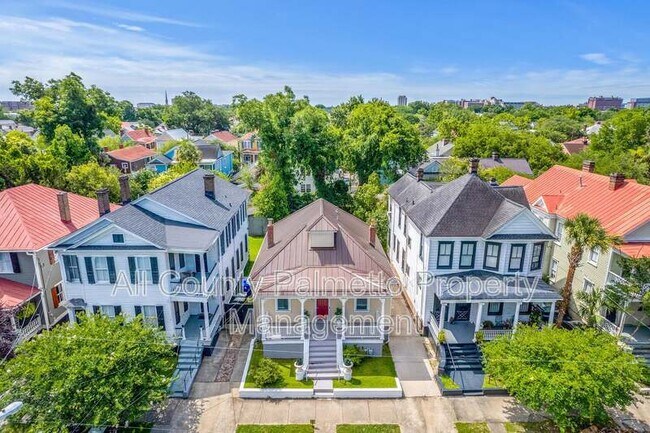 Building Photo - 341 Sumter St