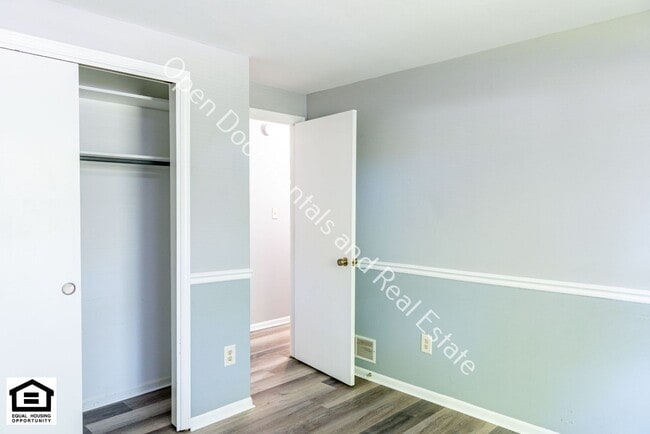 Building Photo - 7726 Tipperary Trail