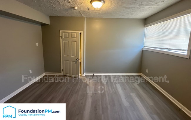 Building Photo - 2271 Hubbard Ave