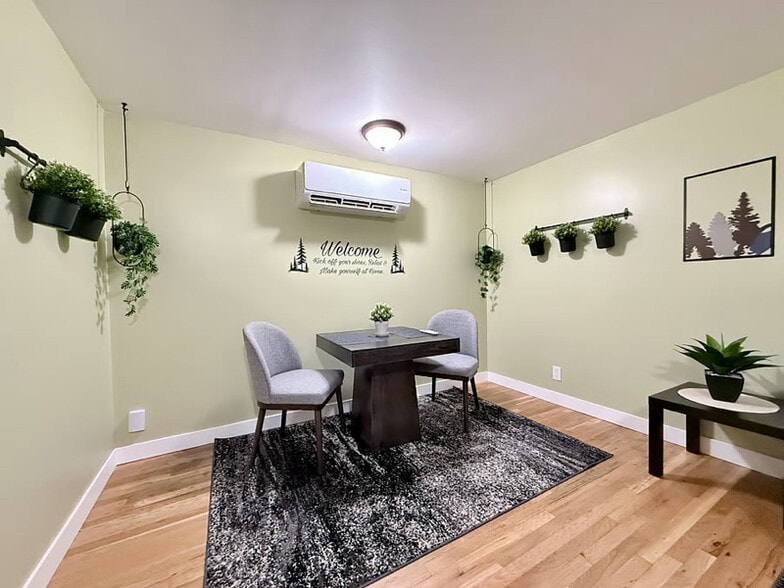 Building Photo - 308 N Foote Ave