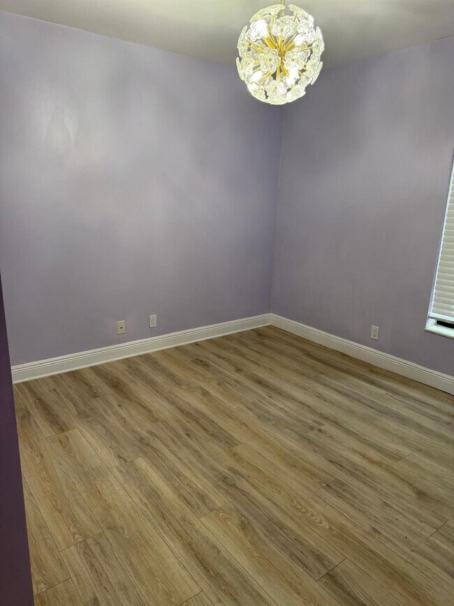 Building Photo - 4529 Carambola Cir S