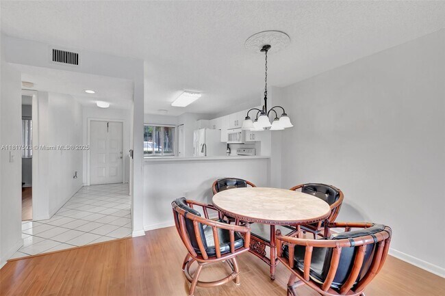 Building Photo - 7711 Trent Dr