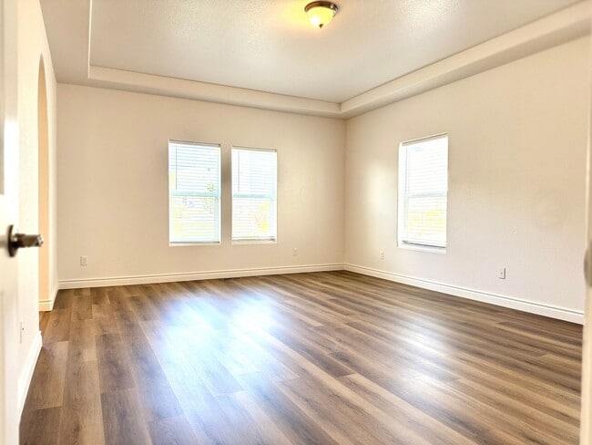 Building Photo - FABULOUS 2 STORY IN WOLF RANCH