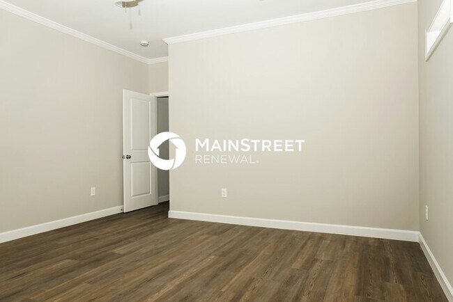 Building Photo - 4 Bedroom Pet-Friendly Home in North Port, FL with Main Street Renewal