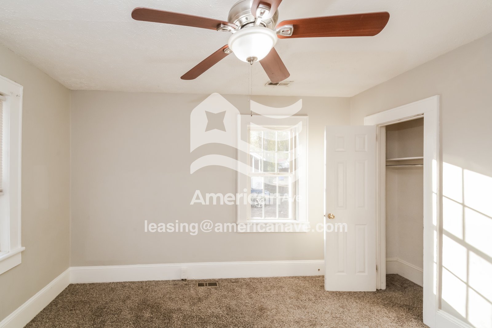 Building Photo - 908 Branson St