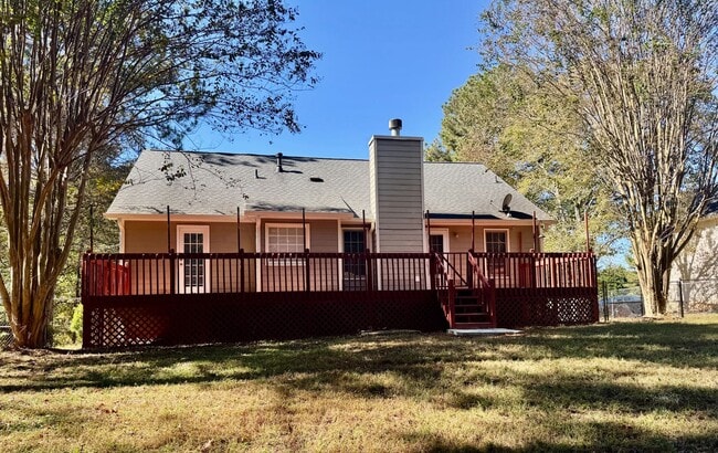 Building Photo - Home Sweet Dallas Home!