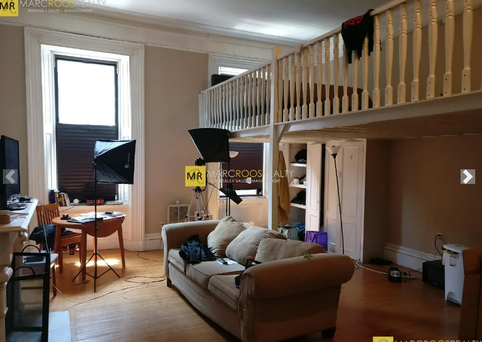 Building Photo - 219 Beacon St