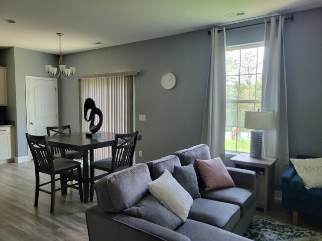 Building Photo - 4408 Lady Rita Ln