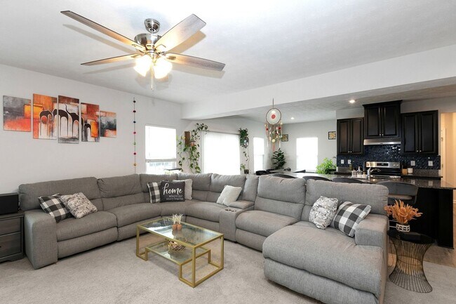 Building Photo - Spacious 4BR House in South Lebanon