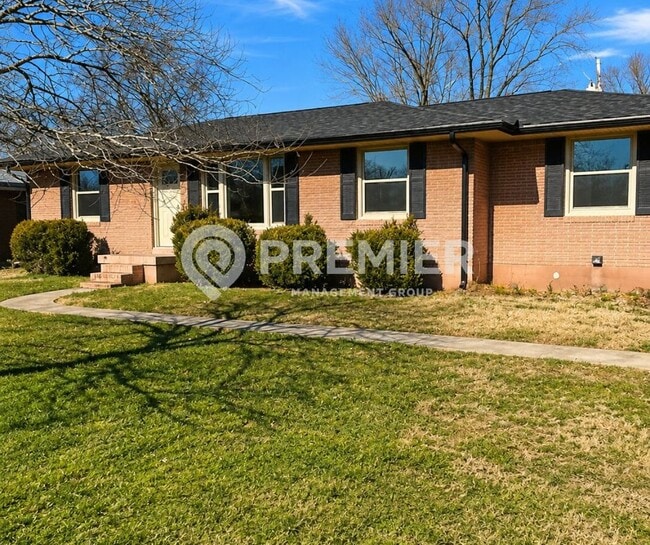 Building Photo - 302 Malvin St