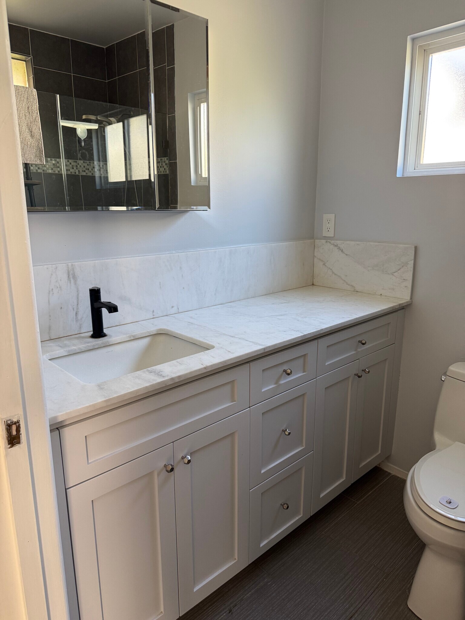 En Suite Bathroom - 1221 S Curson Ave