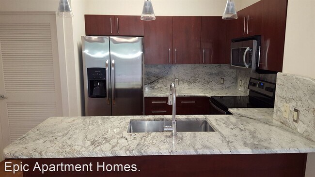 Building Photo - 4905 S Elberon St