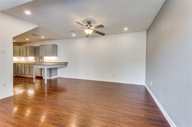 Building Photo - 3121 Park Ln