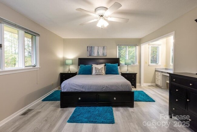 Building Photo - 102 Arbor Ln