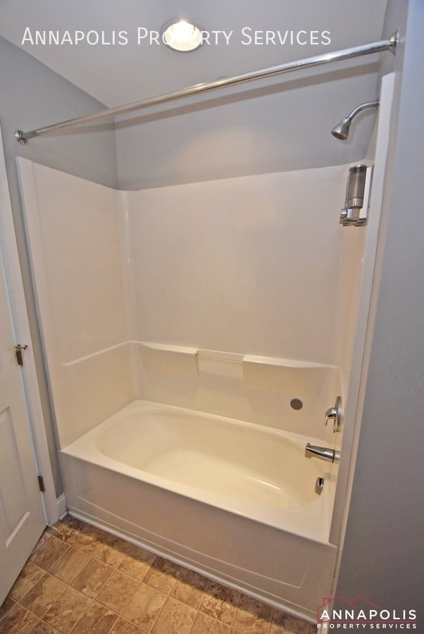 Building Photo - 103 Ryan Dorsey Ln