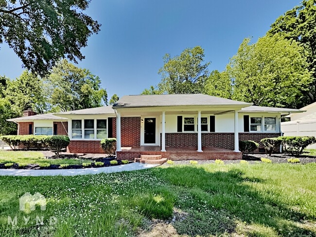 Building Photo - 2338 Linwood Rd