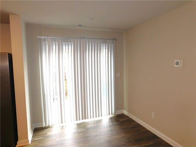 Building Photo - 343 Indian Lake Trail