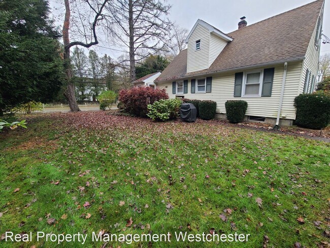 Building Photo - 4 br, 2 bath House - 1 Washington Avenue