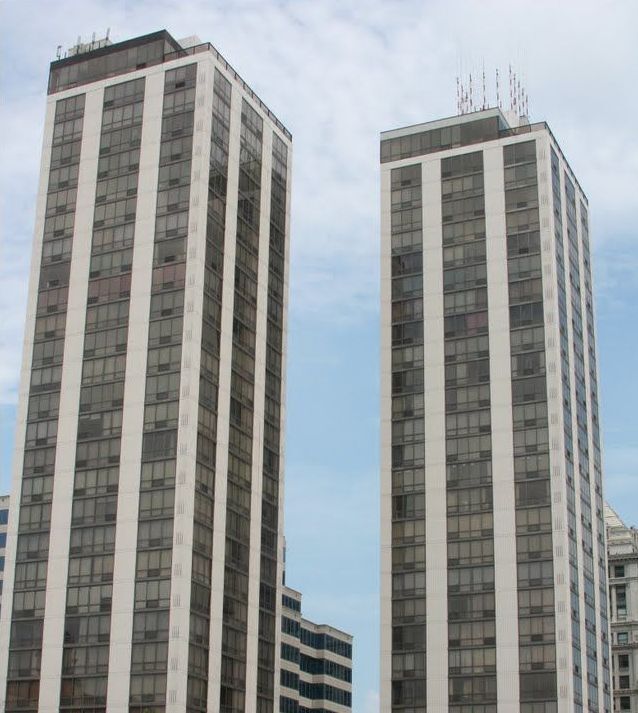 Twin Towers - 125 SW Jefferson Ave