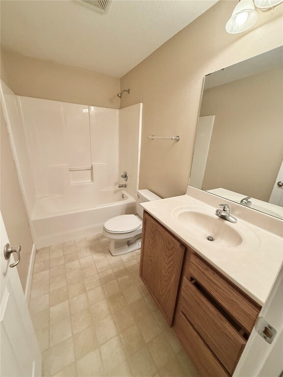 Building Photo - 709 Michael St