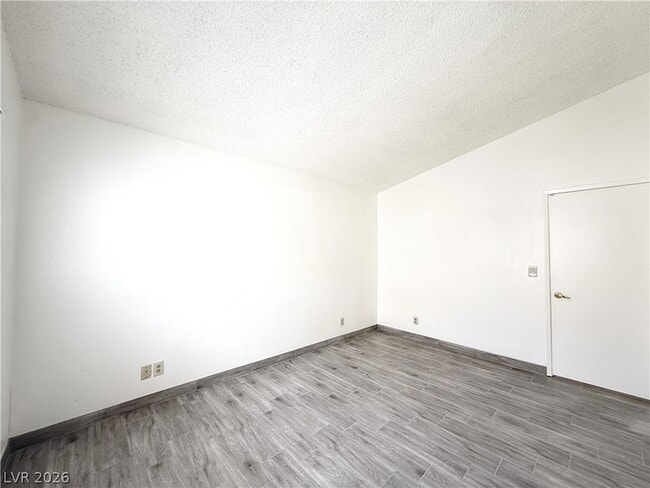 Building Photo - 5625 Ballinger Dr