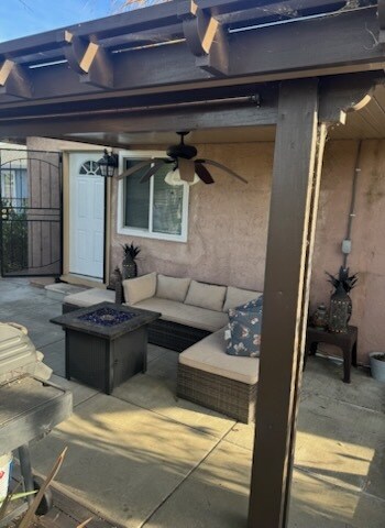 Building Photo - 270 Dutch Flat Ct