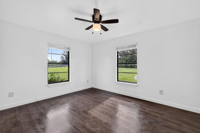 Building Photo - 5989 Coconut Blvd