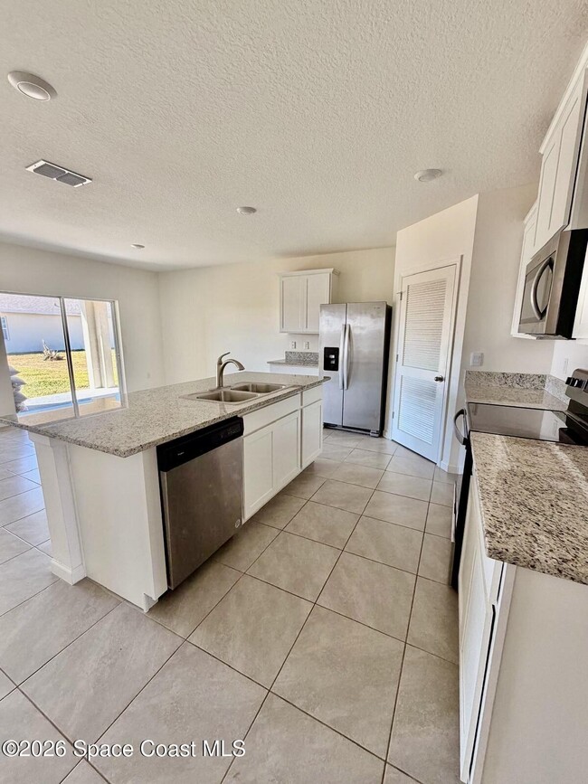 Building Photo - 3636 Aberdeen Dr SE