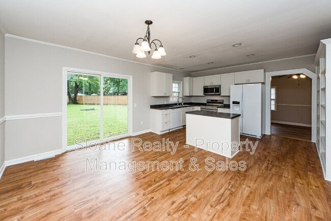 Building Photo - 1010 Yorktown Dr