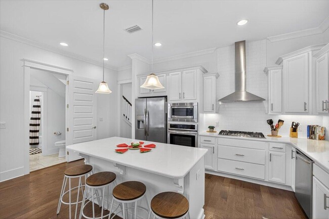 Building Photo - 28 Emerald Beach Cir