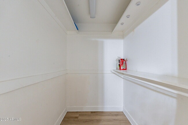 Building Photo - 745 E Pierce St