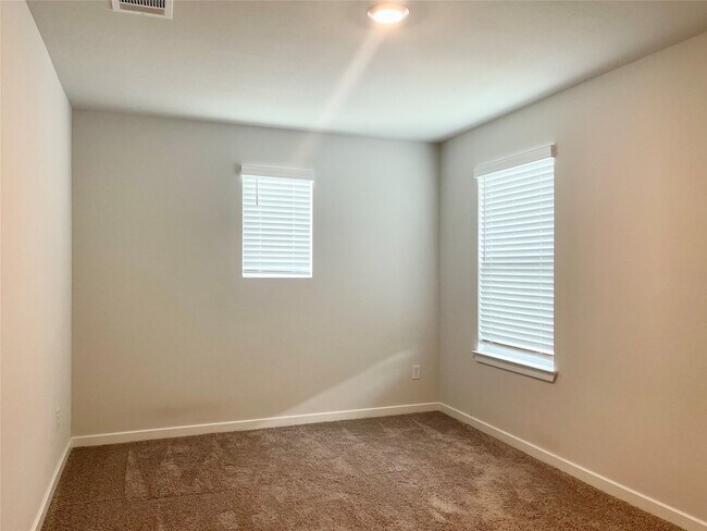 Building Photo - 8475 Harrington Grv Trl