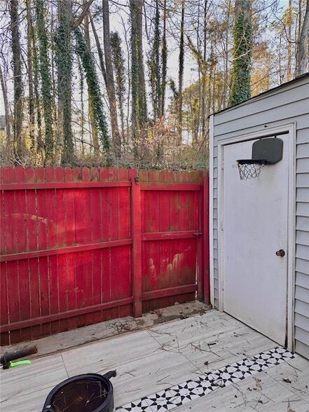 Building Photo - 6372 Wedgeview Dr