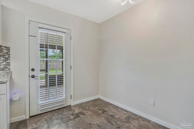 Building Photo - 2325 Merle Cir