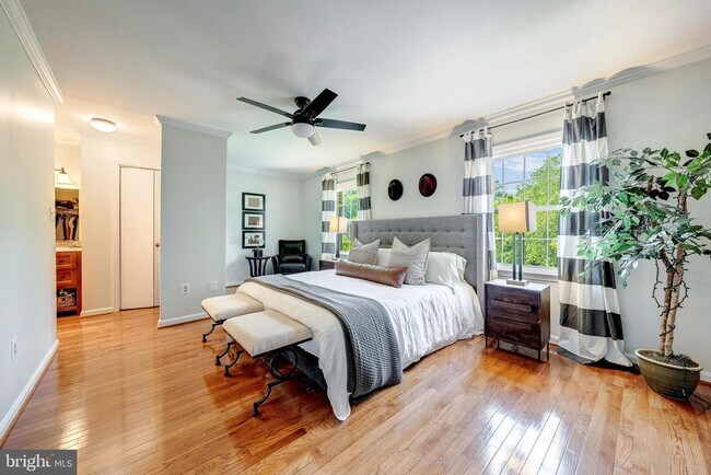 Building Photo - 9312 Silver Mill Pl