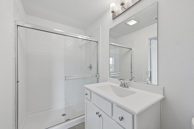 Building Photo - 7818 Palm Glade Dr