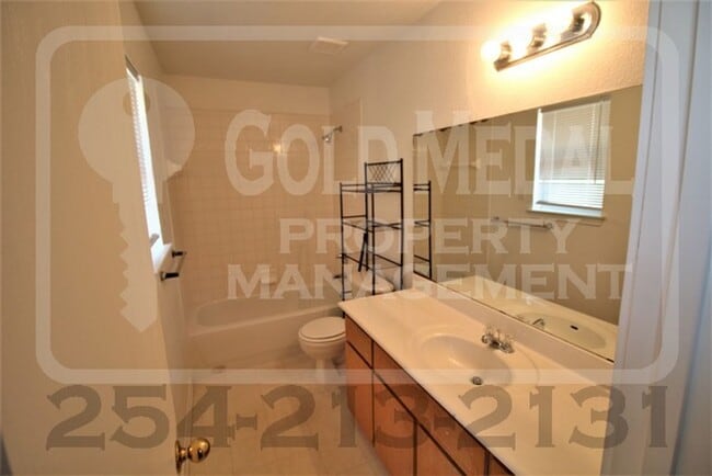 Building Photo - 1710 Aztec Trce