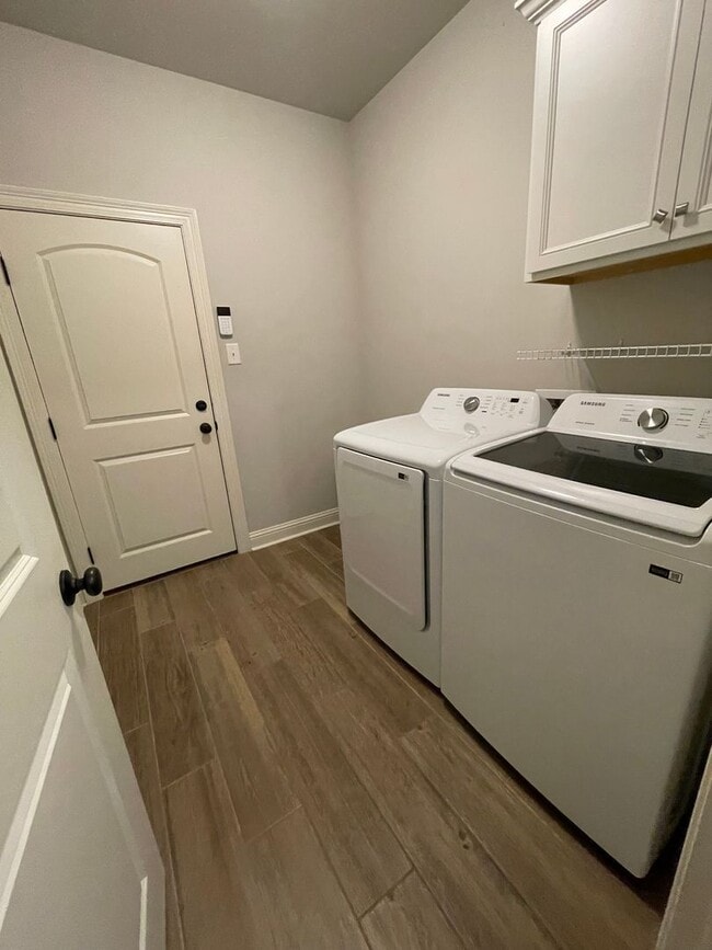 Building Photo - Gorgeous 3 Bedroom Home in Lucien Fields - Only 5 Years Old!