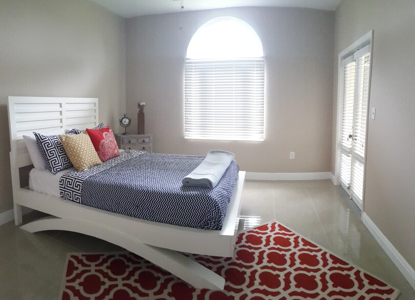 Building Photo - 5035 Harmony Circle